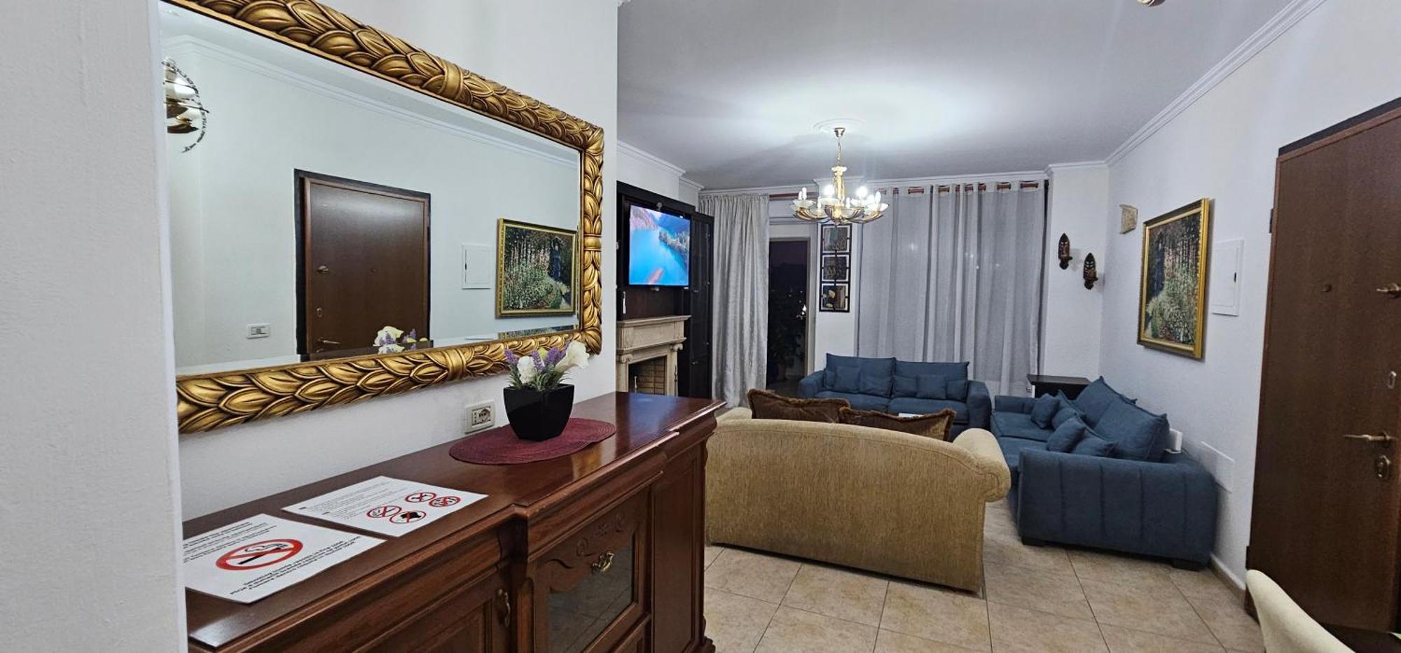 Skanderbeg Square Explorer Apartments Tirana Extérieur photo
