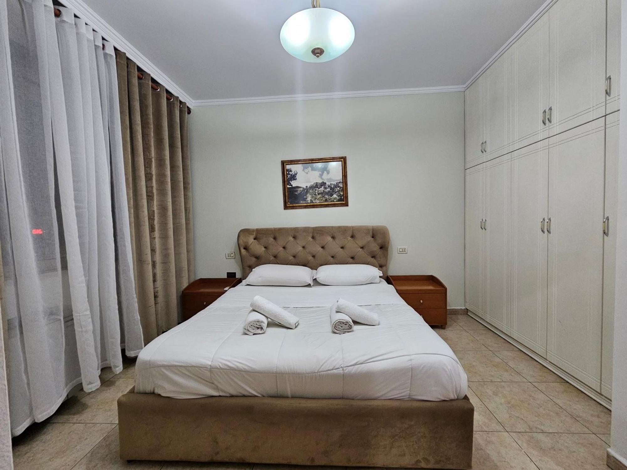 Skanderbeg Square Explorer Apartments Tirana Extérieur photo